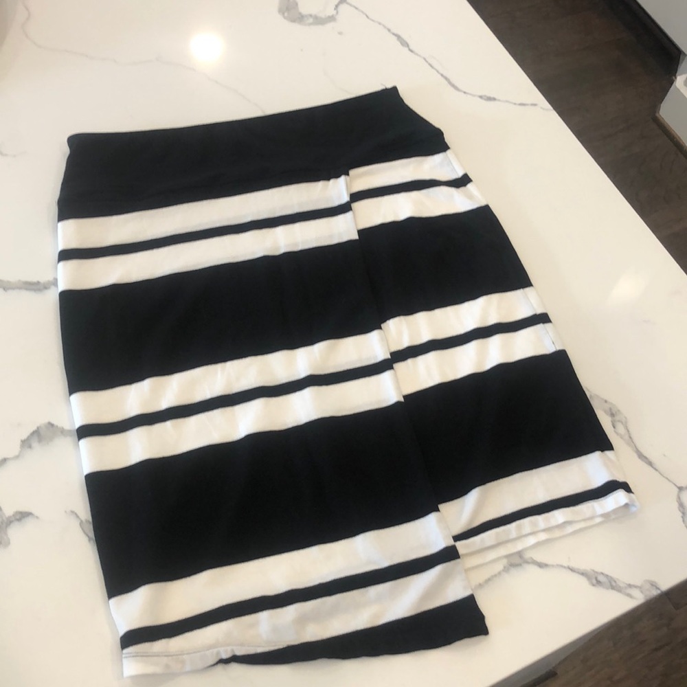 Athleta stripe Zamora Faux Wrap Skirt-L